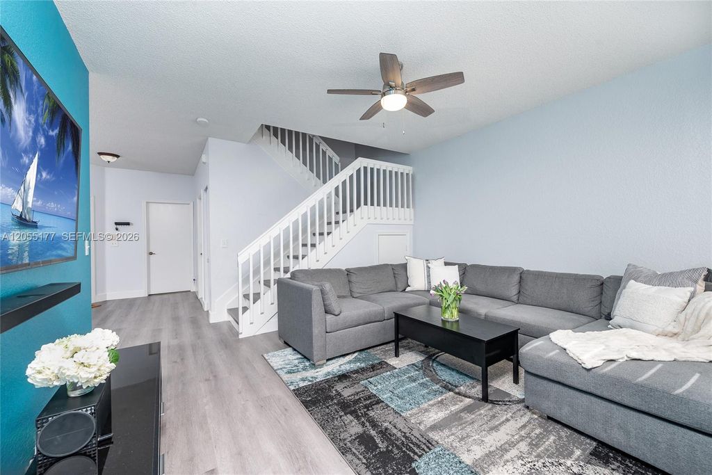 16840 SW 1st Mnr 16840, Pembroke Pines, FL 33027