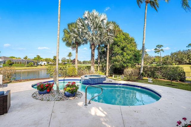 1118 Crystal Drive, Palm Beach Gardens, FL 33418