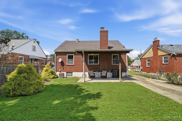 3821 OLeary Avenue, Deer Park, OH 45236