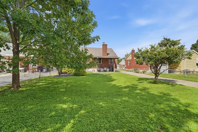 3821 OLeary Avenue, Deer Park, OH 45236