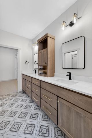 6250 Ronald Reagan Drive, Deforest, WI 53532