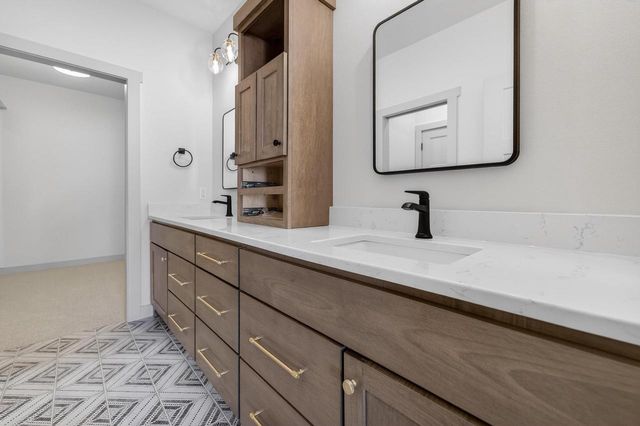 6250 Ronald Reagan Drive, Deforest, WI 53532