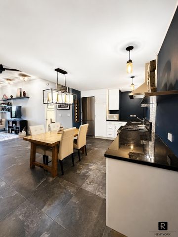 10 W Bway # 7-K, New York City, NY 10301