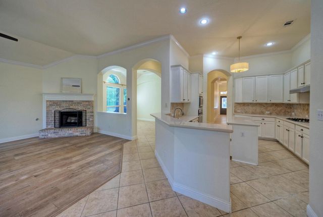 7216 Via Correto DR, Austin, TX 78749