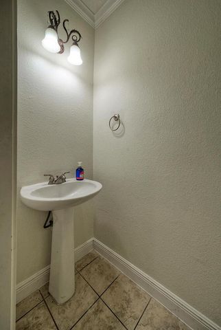 7216 Via Correto DR, Austin, TX 78749