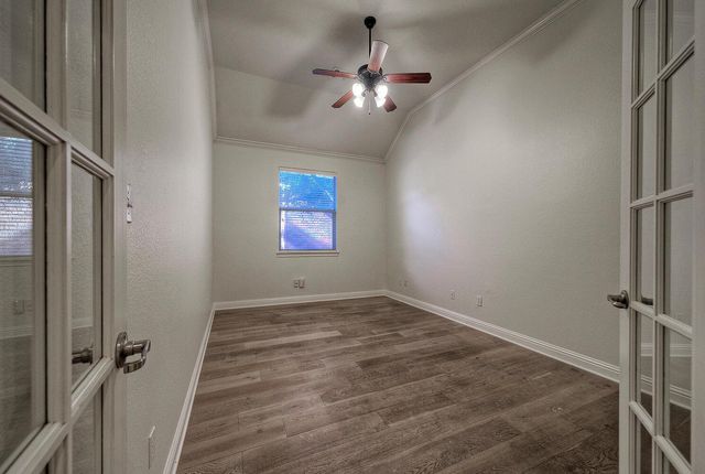 7216 Via Correto DR, Austin, TX 78749