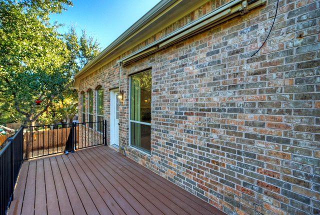 7216 Via Correto DR, Austin, TX 78749