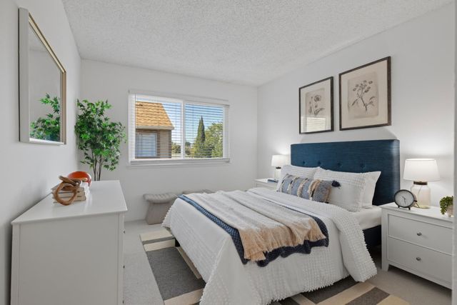 2456 W Bayshore Road 10, Palo Alto, CA 94303