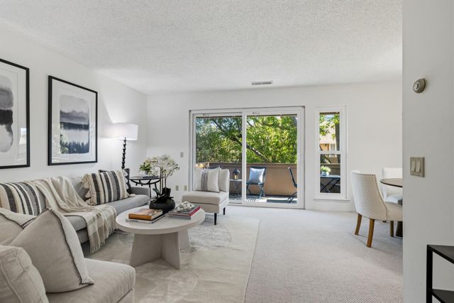 2456 W Bayshore Road 10, Palo Alto, CA 94303