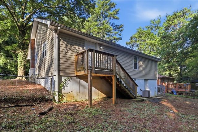 1393 Northwest Drive NW, Atlanta, GA 30318