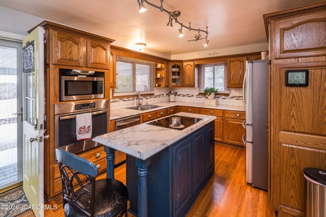 2922 S TEN MILE DRIVE, Jefferson City, MO 65109