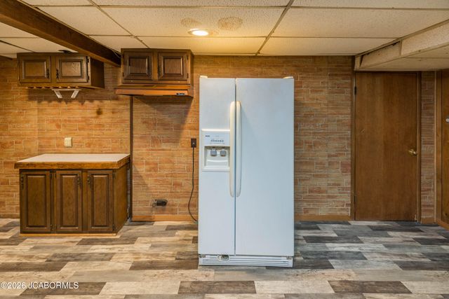 2922 S TEN MILE DRIVE, Jefferson City, MO 65109