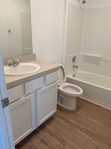 614 Road 5203, Cleveland, TX 77327