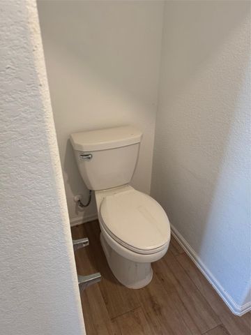 614 Road 5203, Cleveland, TX 77327