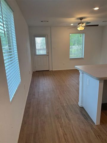 614 Road 5203, Cleveland, TX 77327