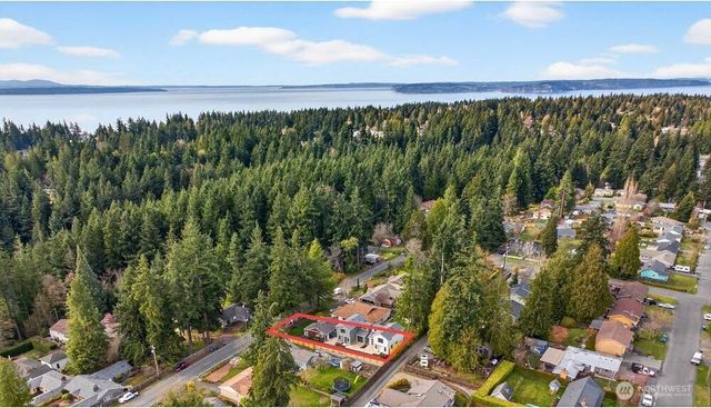 20701 82nd Avenue W, Edmonds, WA 98026