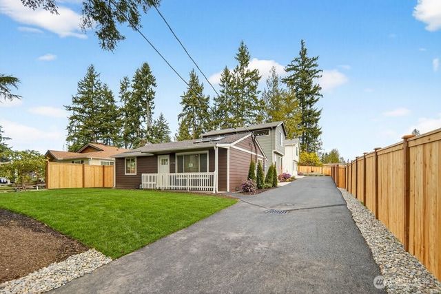 20701 82nd Avenue W, Edmonds, WA 98026