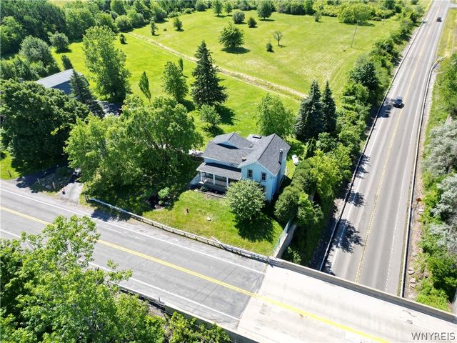 5294 Lower Mountain Road, Lockport Town, NY 14094