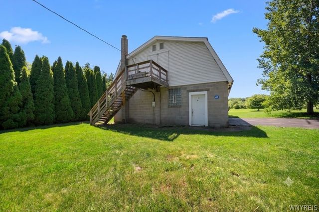 5294 Lower Mountain Road, Lockport Town, NY 14094