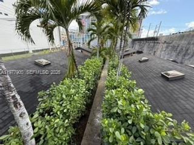 118 NW 24th St, Miami, FL 33127