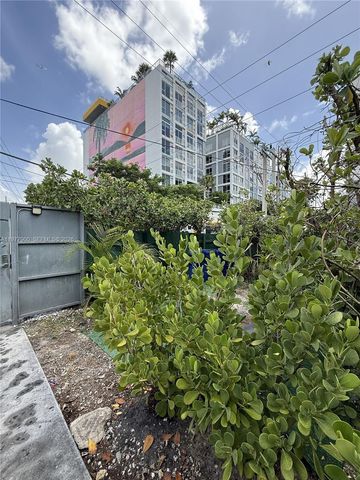 118 NW 24th St, Miami, FL 33127
