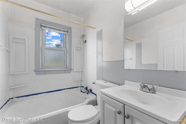 13576 Warwick Street, Detroit, MI 48223