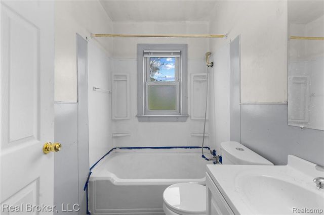 13576 Warwick Street, Detroit, MI 48223