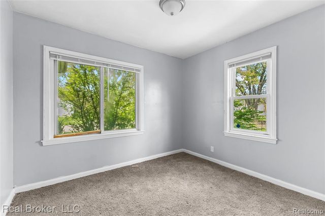 13576 Warwick Street, Detroit, MI 48223