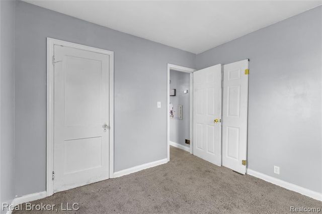 13576 Warwick Street, Detroit, MI 48223