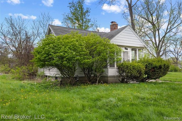 13576 Warwick Street, Detroit, MI 48223
