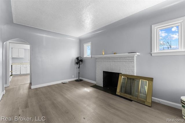 13576 Warwick Street, Detroit, MI 48223