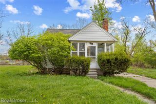 13576 Warwick Street, Detroit, MI 48223