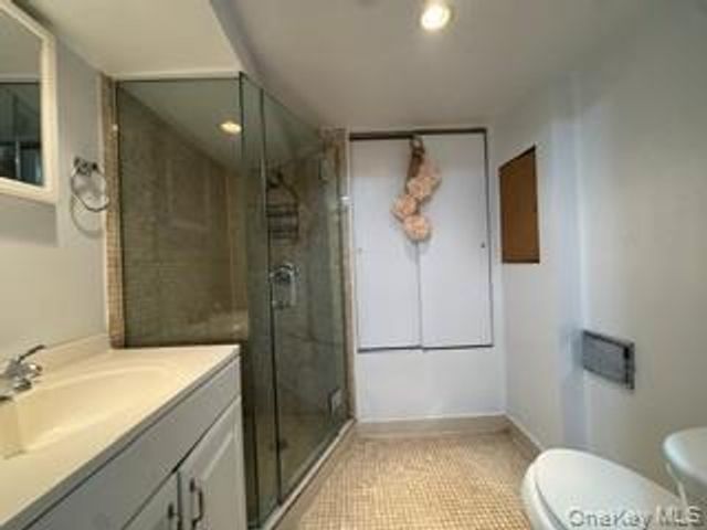 5841 205th Street, Bayside, NY 11364