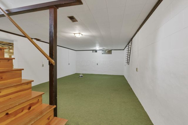 8869 Chevington Chase Drive, Pickerington, OH 43147