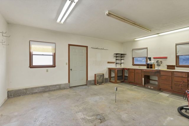 8869 Chevington Chase Drive, Pickerington, OH 43147