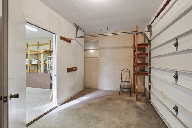 8869 Chevington Chase Drive, Pickerington, OH 43147