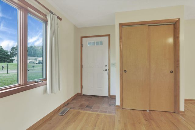 8869 Chevington Chase Drive, Pickerington, OH 43147