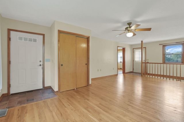 8869 Chevington Chase Drive, Pickerington, OH 43147