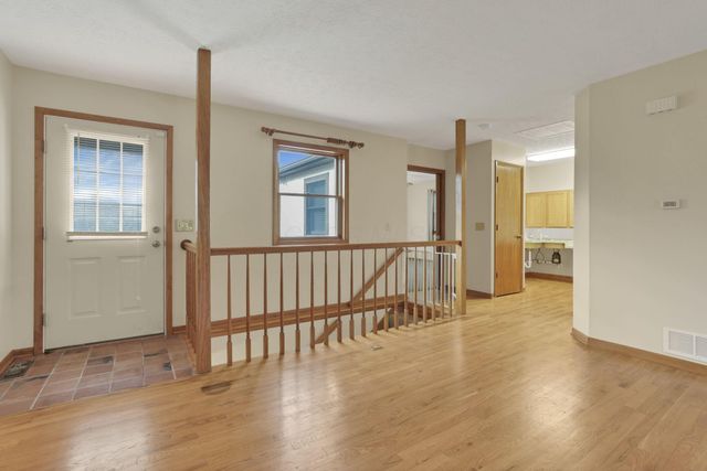 8869 Chevington Chase Drive, Pickerington, OH 43147