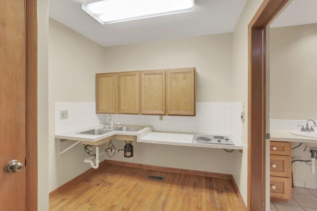 8869 Chevington Chase Drive, Pickerington, OH 43147