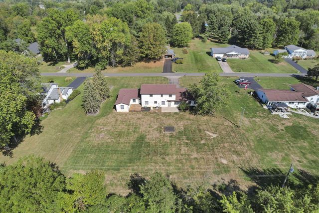 8869 Chevington Chase Drive, Pickerington, OH 43147