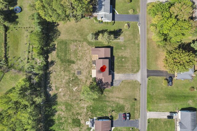 8869 Chevington Chase Drive, Pickerington, OH 43147