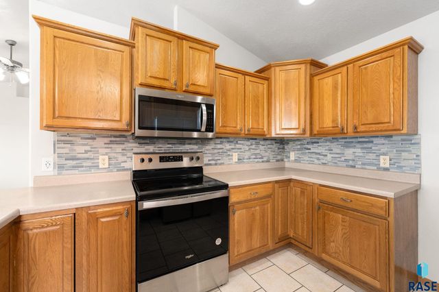 7720 W Justice St Street, Sioux Falls, SD 57106