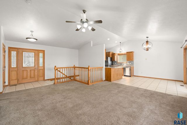 7720 W Justice St Street, Sioux Falls, SD 57106