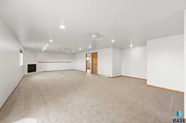 7720 W Justice St Street, Sioux Falls, SD 57106