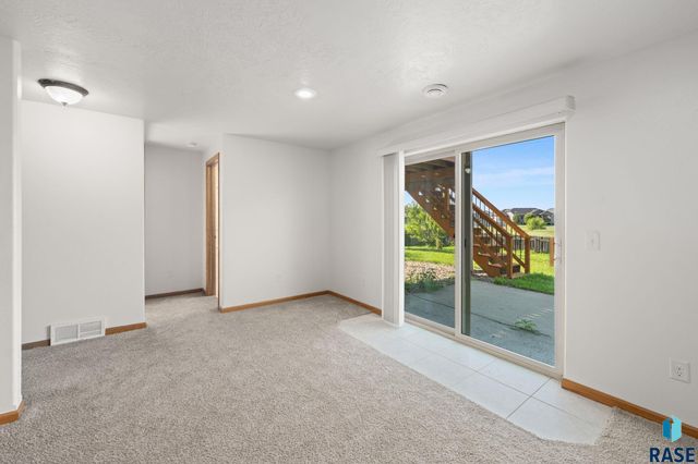 7720 W Justice St Street, Sioux Falls, SD 57106