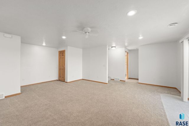 7720 W Justice St Street, Sioux Falls, SD 57106