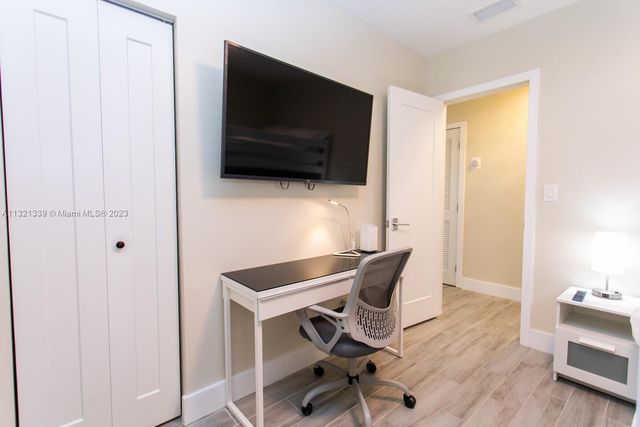 1120 N 13th Terrace, Hollywood, FL 33019