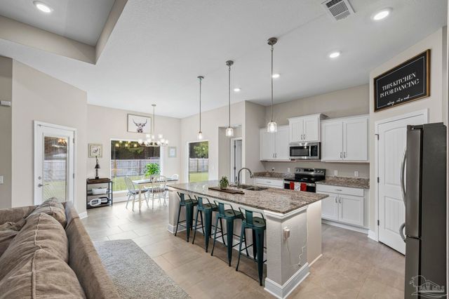 4661 Carl Booker Rd, Milton, FL 32583