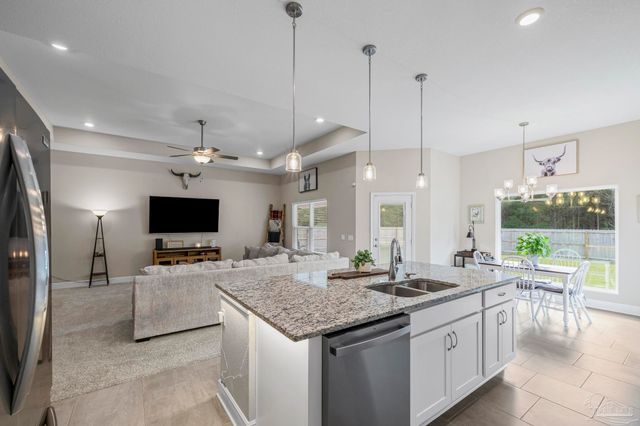 4661 Carl Booker Rd, Milton, FL 32583